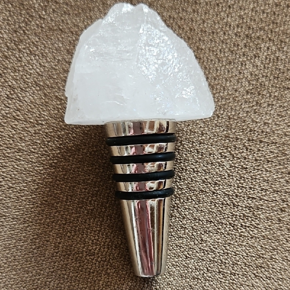 Lovely 'Rough' Quartz Bottle Stopper